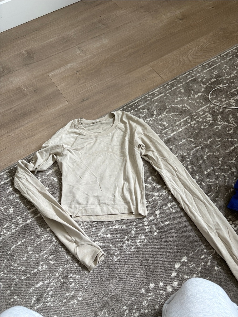 Swiftly Tech LS cropped size 2
